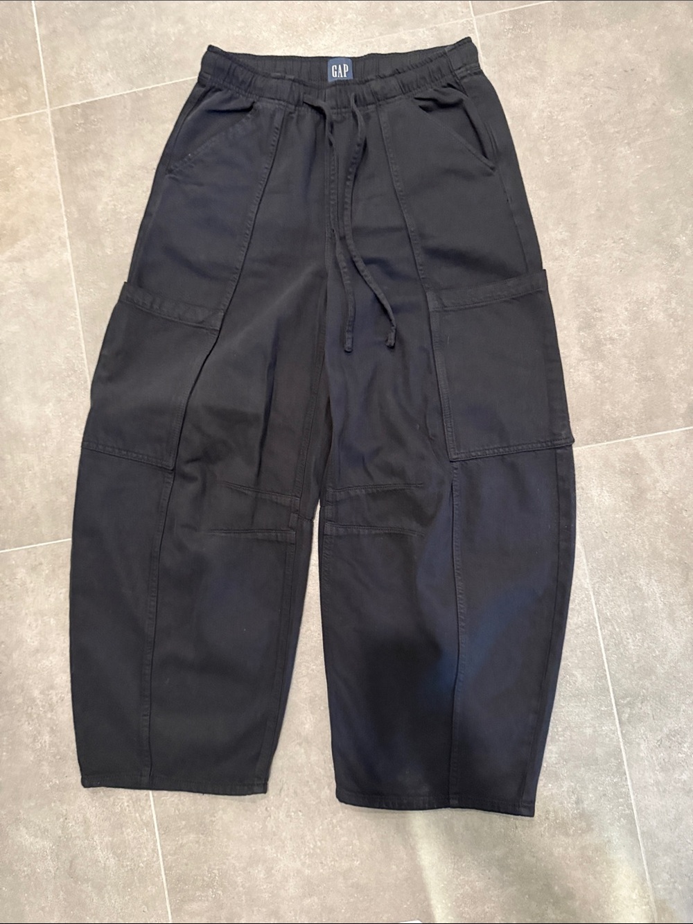 GAP Women’s Black Cargo Drawstring Barrel Jeans